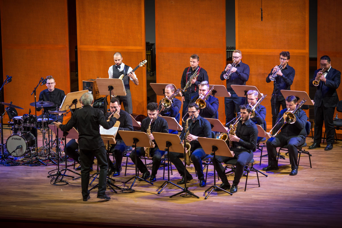 BIG BAND Akademii Muzycznej im. G. i K. Bacewiczów w Łodzi